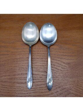Oneida Tudor Plate Queen Bess II Casserole Serving Spoons Set of 2 Silverplate